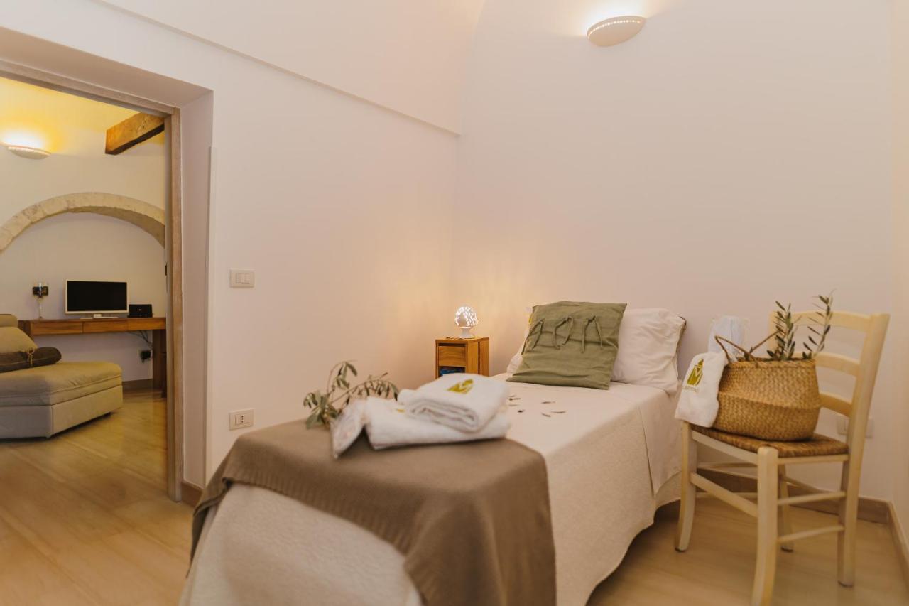 Milestones Modern Suite Trullo Jacuzzi Spa & Relax Αλμπερομπέλο Εξωτερικό φωτογραφία